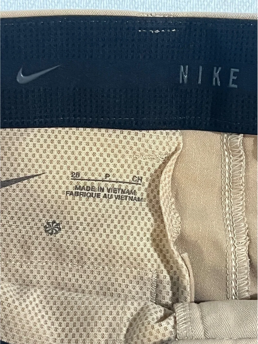 Nike Men's Khaki Polyester Golf Shorts Size 28
